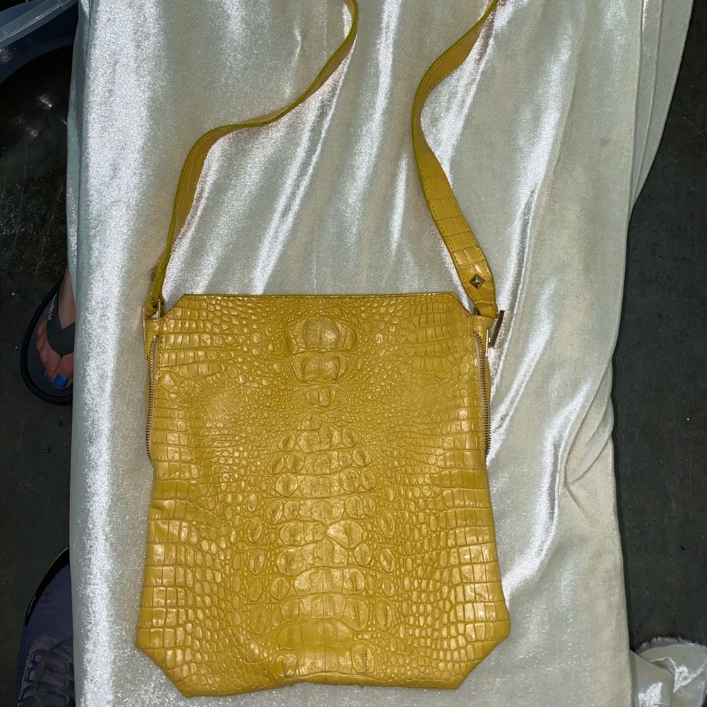 Yellow crossbody handbag